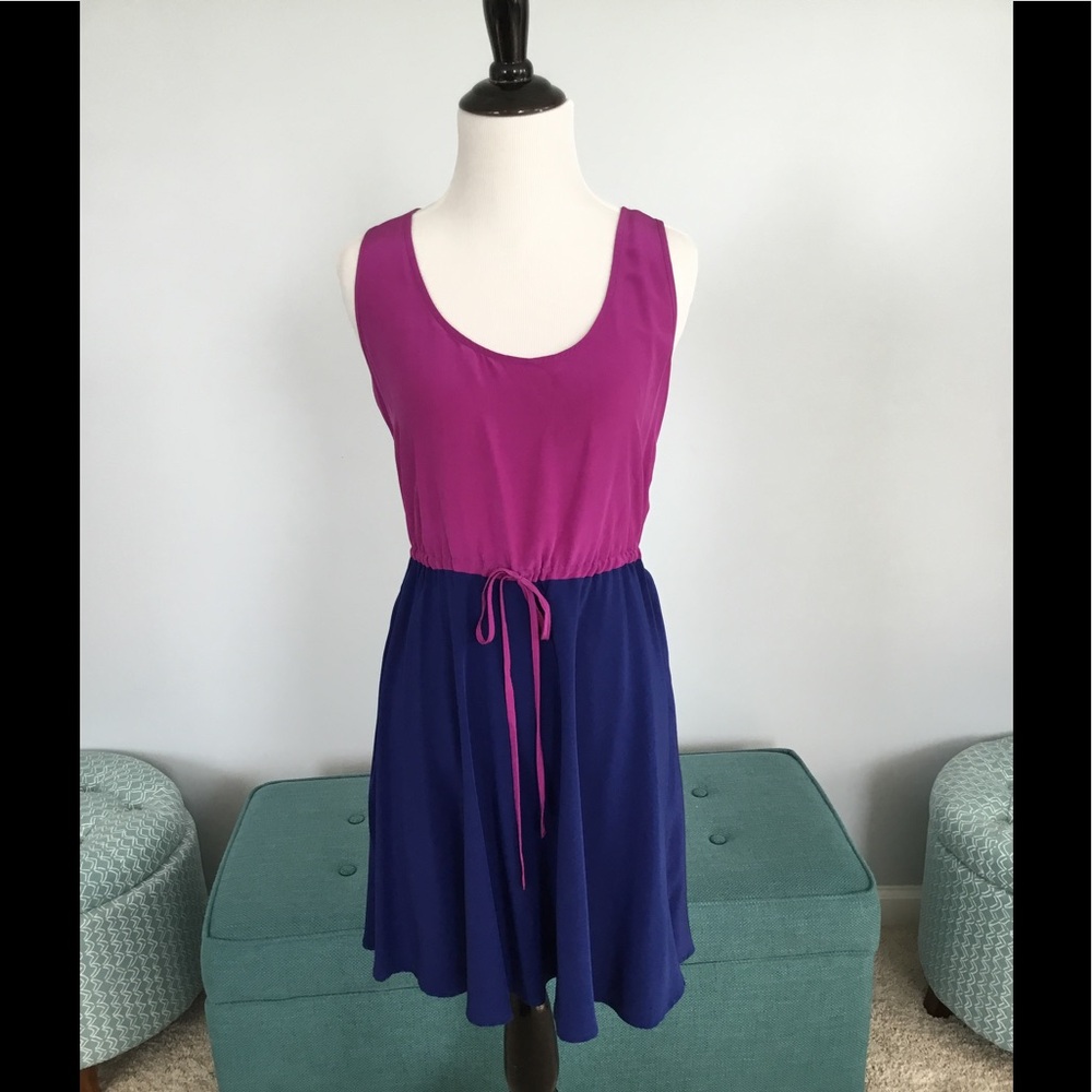 Twelfth Street by Cynthia Vincent size small 100% silk dress. EUC